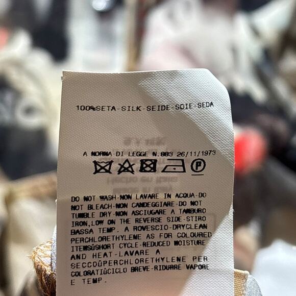 Graphic silk runway button down - Picture 4 of 4